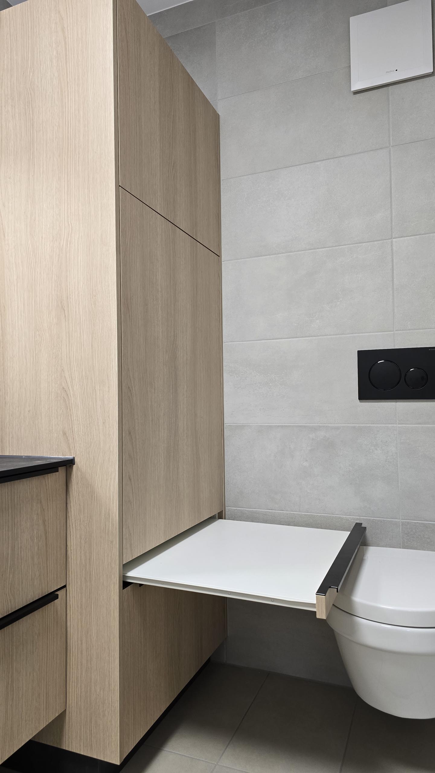 Badezimmer Lindberg Eiche, modern, Wäscheablage Auszug