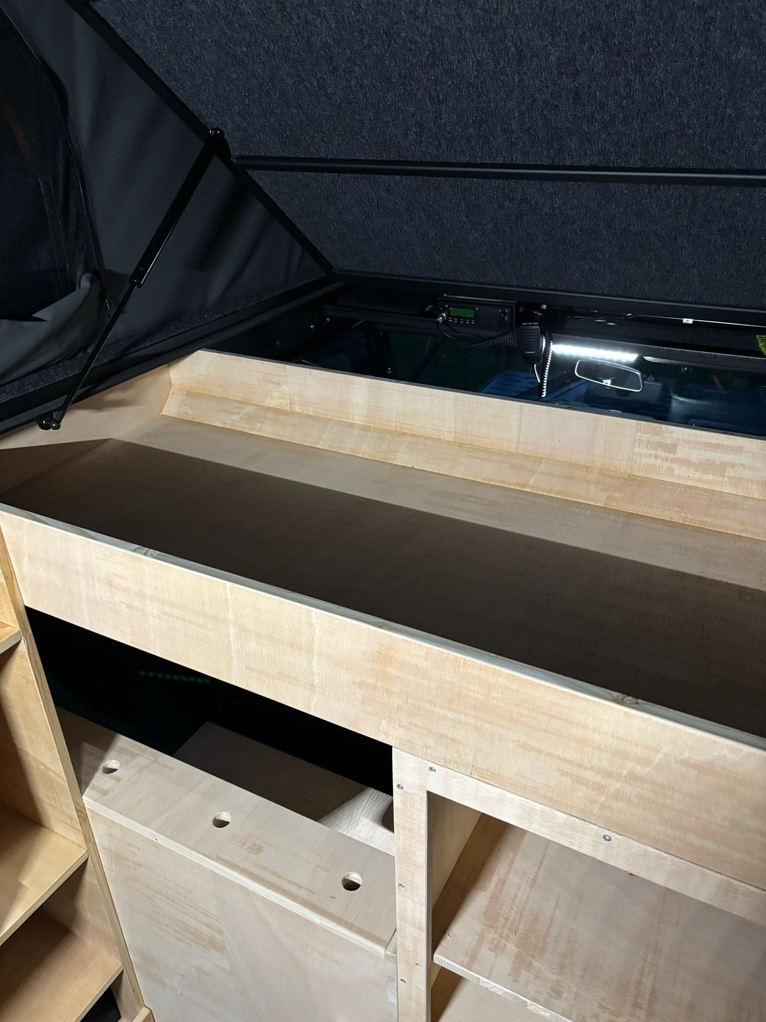 Land Rover innenausbau 3
