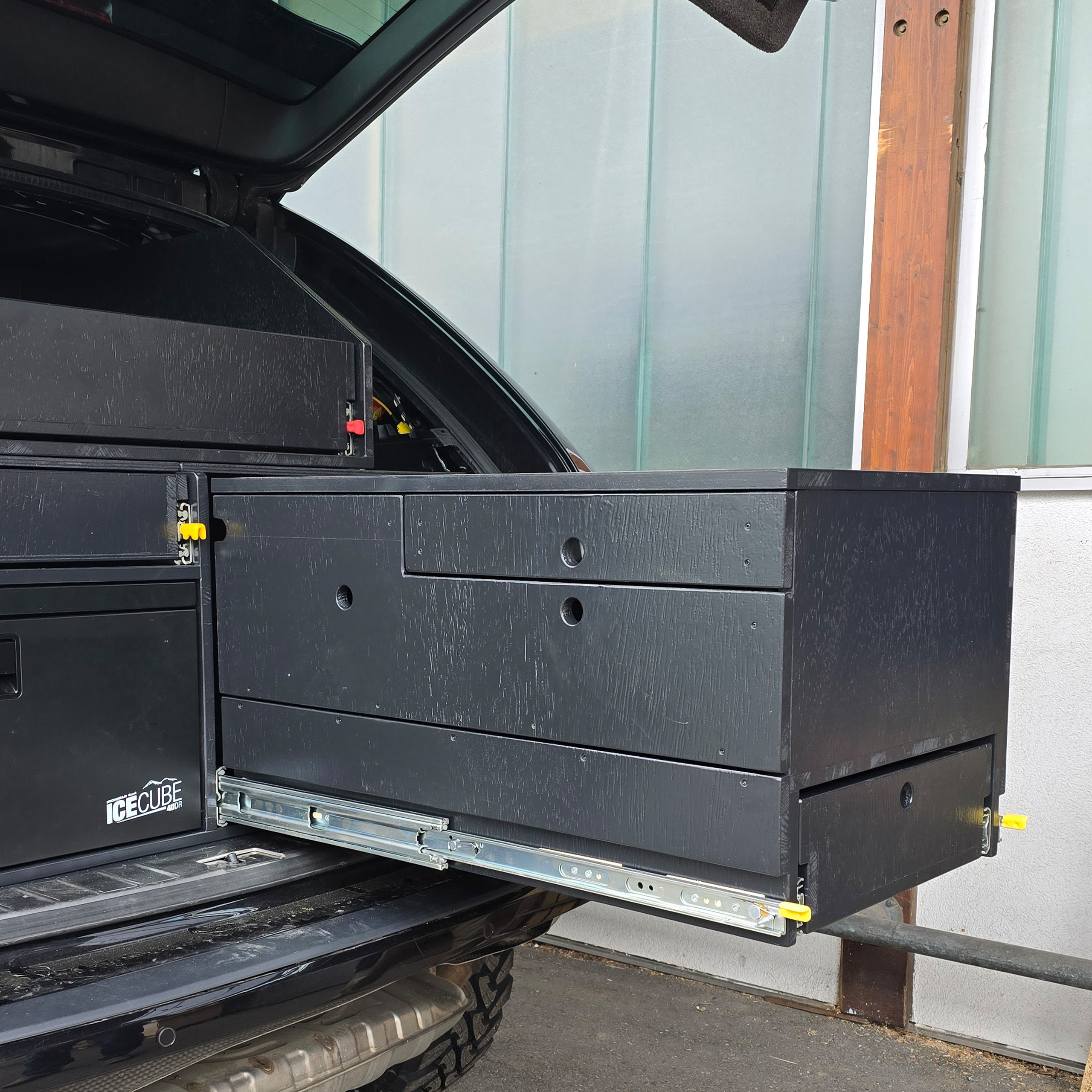 Ausziehschrank Camper