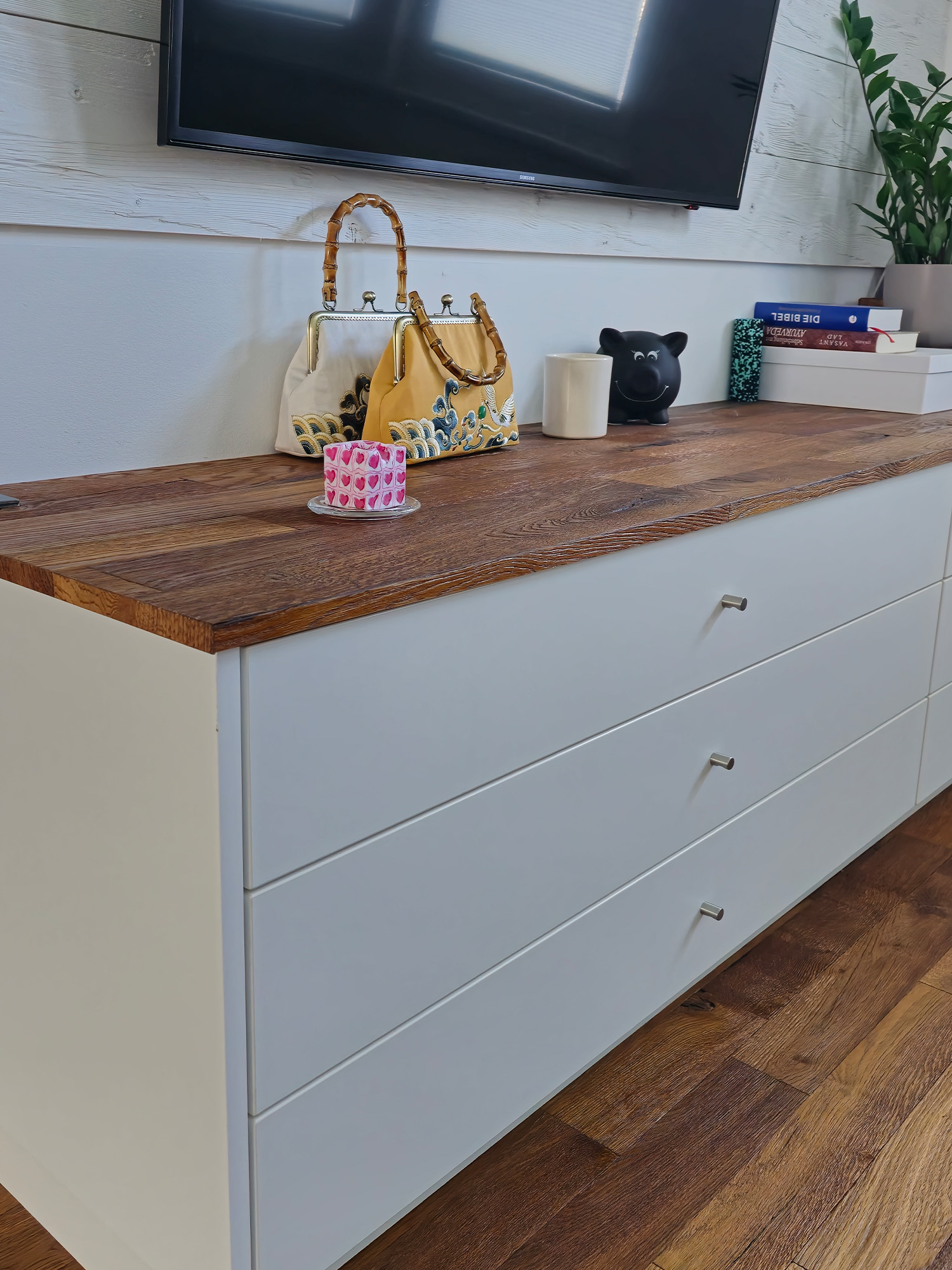 Wohnzimmer Möbel mit boden und wandverkleidung