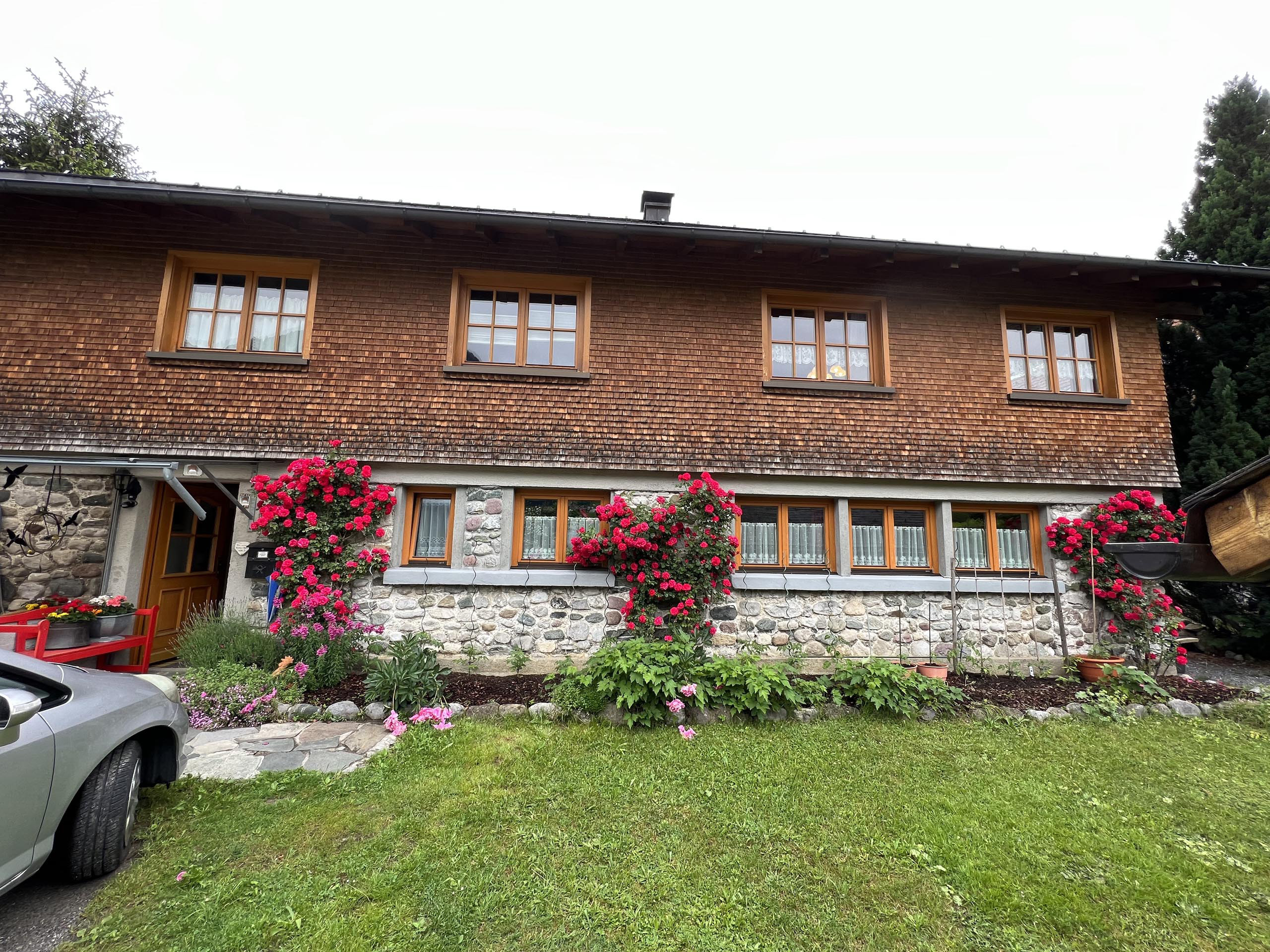 Holzfensterrenovation mit Aluverkleidung - vorher