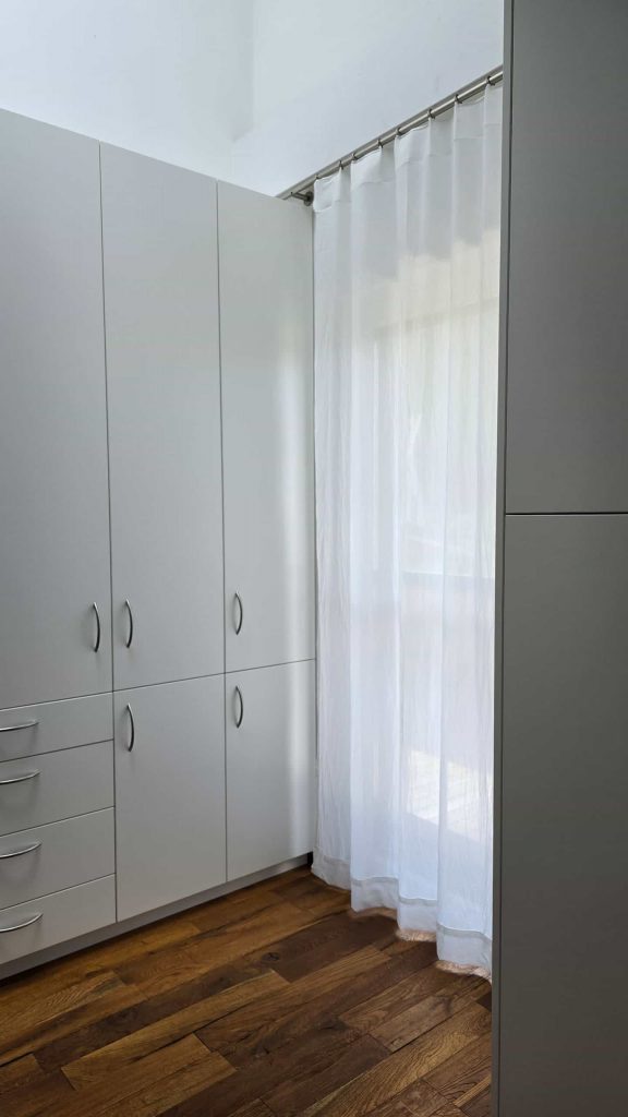 Wandschrank