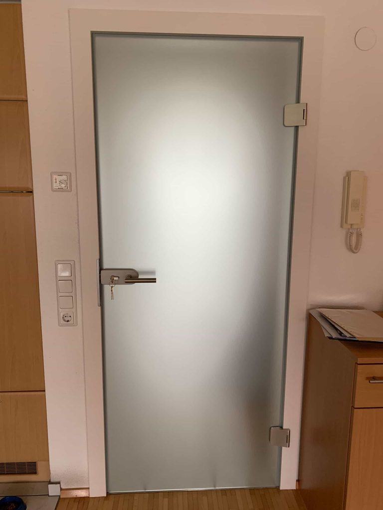 Glastür